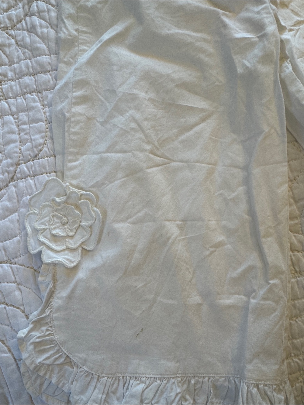 Zara White Floral Appliqué Ruffle Hem Kids Pants - Picture 2 of 4
